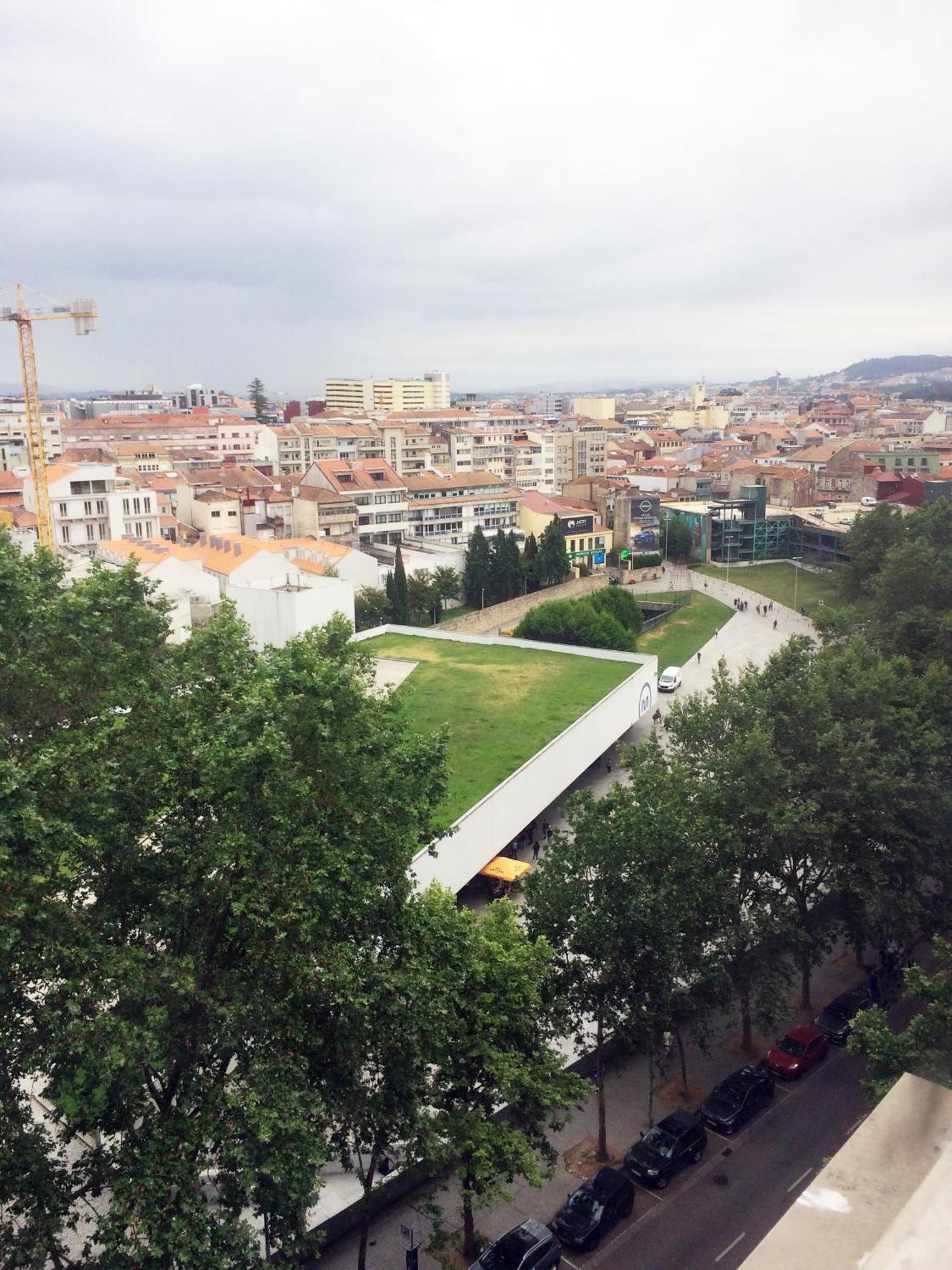 Camoes Lookout Apartment Porto Bagian luar foto