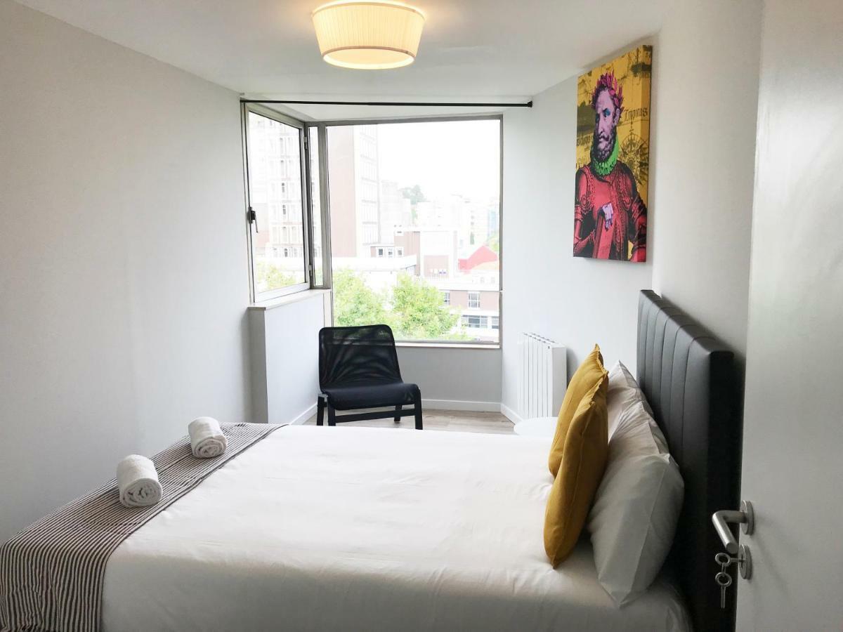 Camoes Lookout Apartment Porto Bagian luar foto
