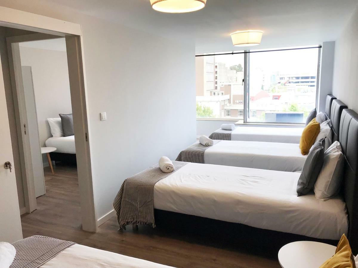 Camoes Lookout Apartment Porto Bagian luar foto