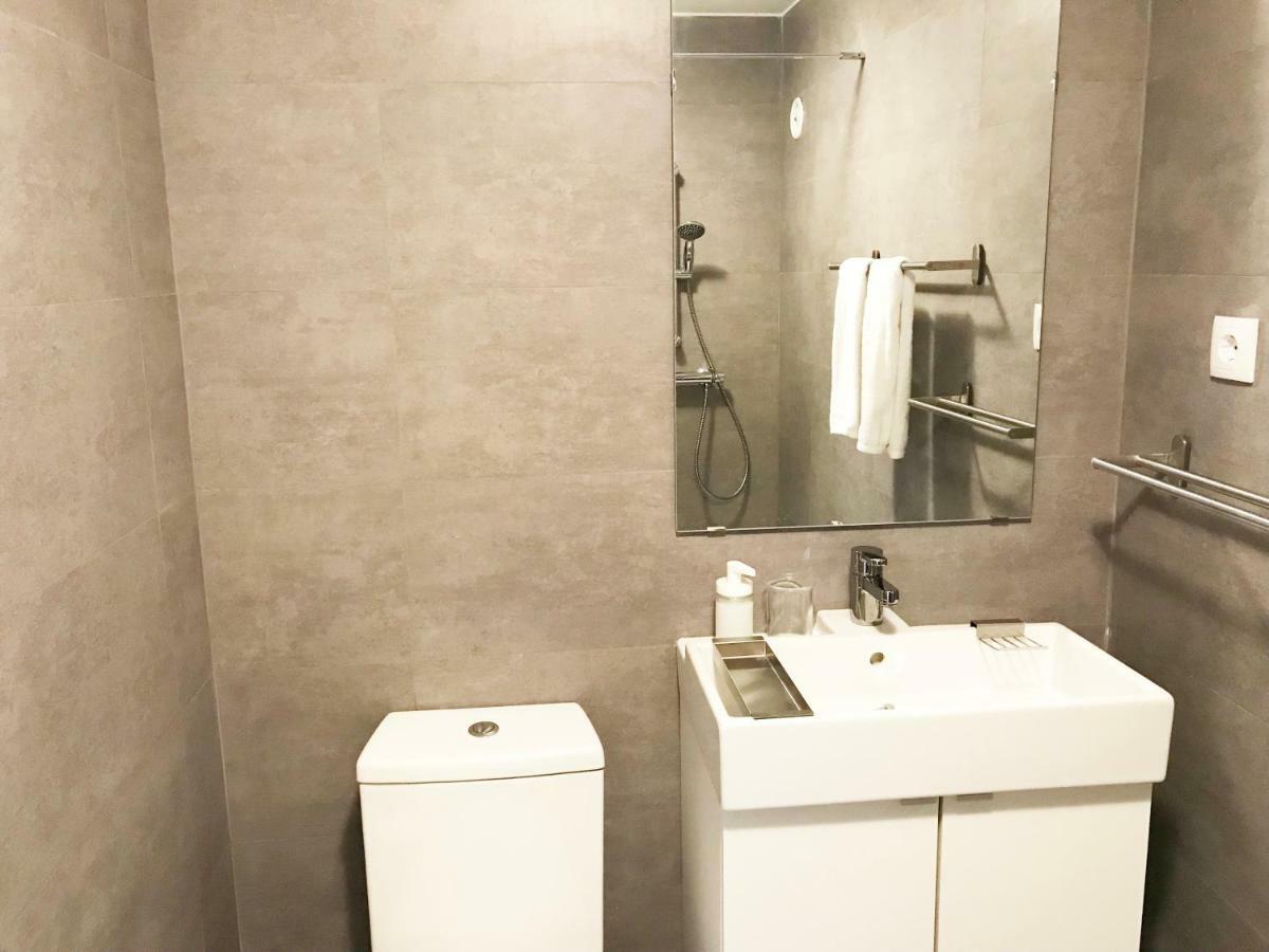 Camoes Lookout Apartment Porto Bagian luar foto
